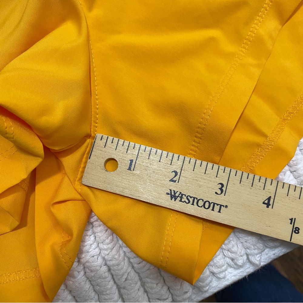 The North Face Elevation Yellow Short‎ XXL Women No Pockets - Picture 6 of 14